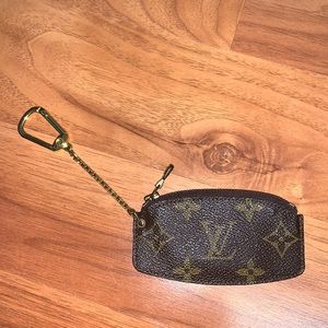 Authentic Louis Vuitton Etui Monogram Key Cles Coin Pouch